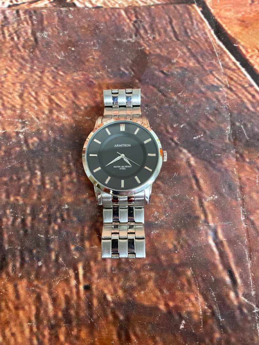 ARMITRON Men's Watch Wristwatch 42 mm JAPAN Y121E (DEAD BATTERY) Like