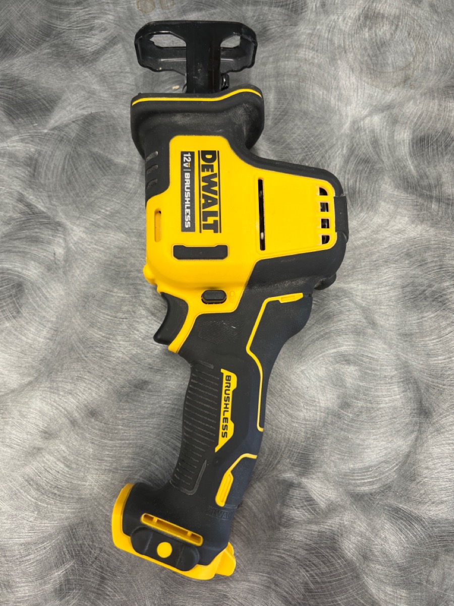 DEWALT COMPACT RECIPROCATING SAW MODELDCS312 *BARE TOOL* Very Good Buya
