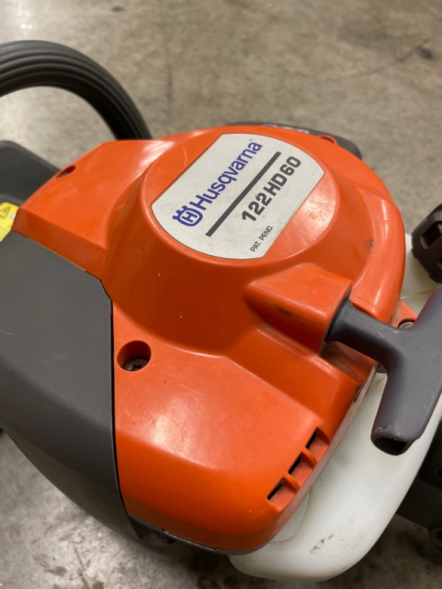 HUSQVARNA HEDGE TRIMMER 122HD60 Very Good | Pawn 1 | Spokane | WA