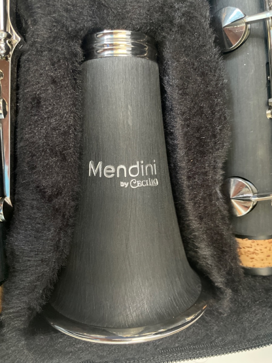 CECILIO MUSICAL INSTRUMENTS MENDINI Like New Buya