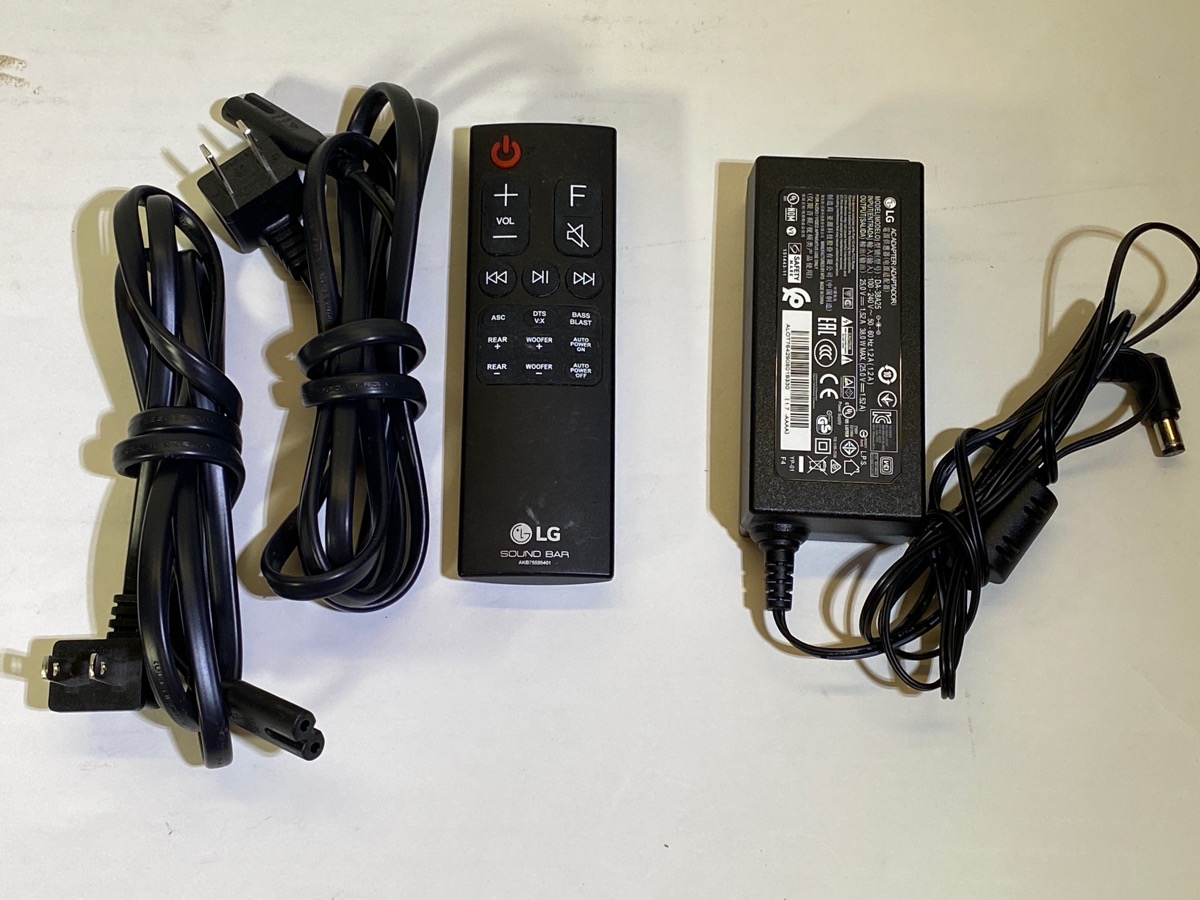 LG SKM5Y Sound Bar And Subwoofer With remote Good Capitol City Pawn