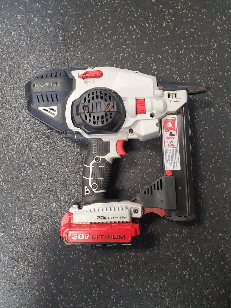 PORTER CABLE 18 GA. CORDLESS NARROW CROWN STAPLER WITH 20V BATTERY Very