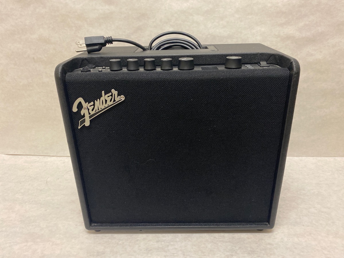 Used Fender Mustang LT25 25W 1x8 Guitar Combo Amp Very Good Buya