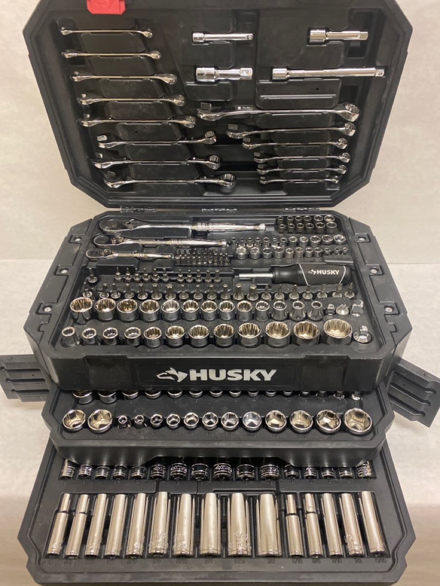 Husky 1/4 in., 3/8 in. and 1/2 in. 72Tooth Ratchet Mechanics Tool Set