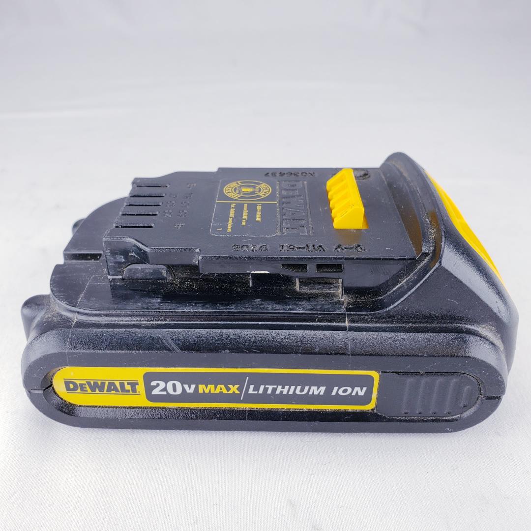 DEWALT 20V MAX 1.5Ah LITHIUMION BATTERY DCB201 Good Buya