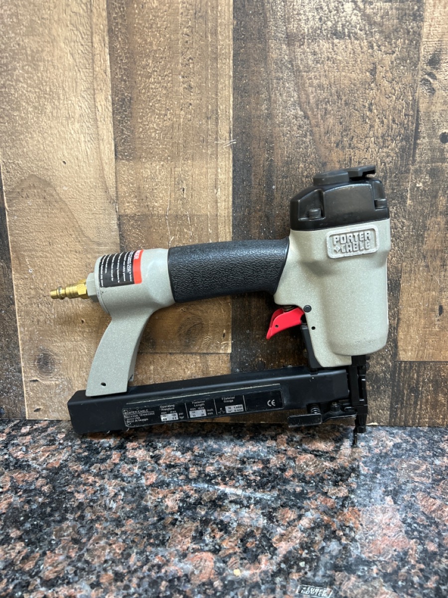 PORTER CABLE PNEUMATIC 18GAUGE 11/2 in. NARROW CROWN STAPLER NS100A Very Good Buya