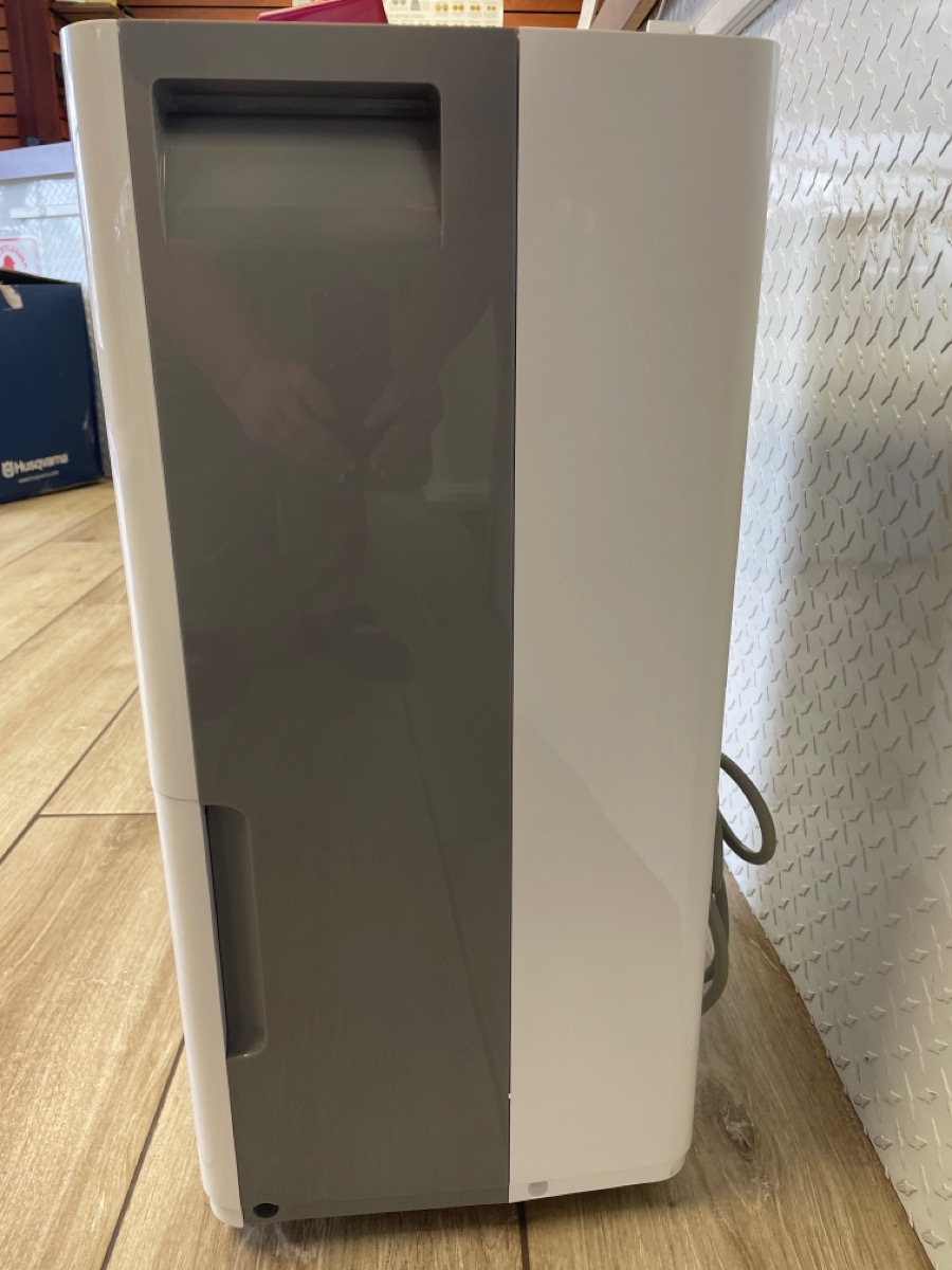 Midea MAD35S1WWT 35Pint Energy Star Smart White Dehumidifiers