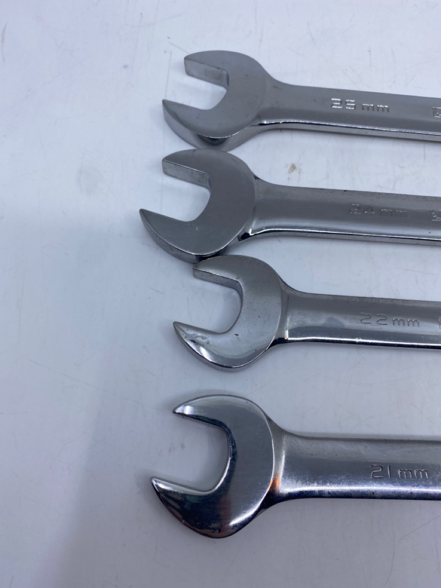 Gearwrench Combination Ratcheting Wrench Set, 4 Pc. Metric Very Good Buya