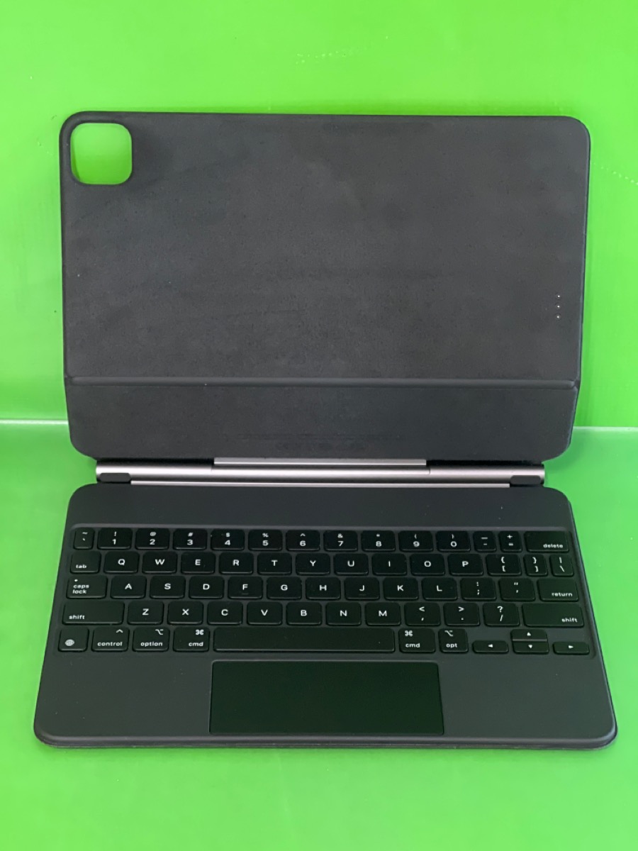 APPLE A2261 MAGIC KEYBOARD FOR IPAD PRO 11" & IPAD AIR 4TH/5TH GEN Very ...
