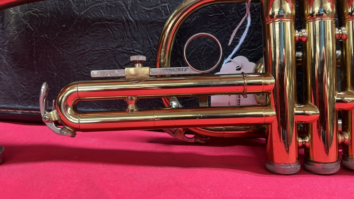 Holton C602R Brass w/ Yamaha 11C47C Mouthpiece w/ Case Very