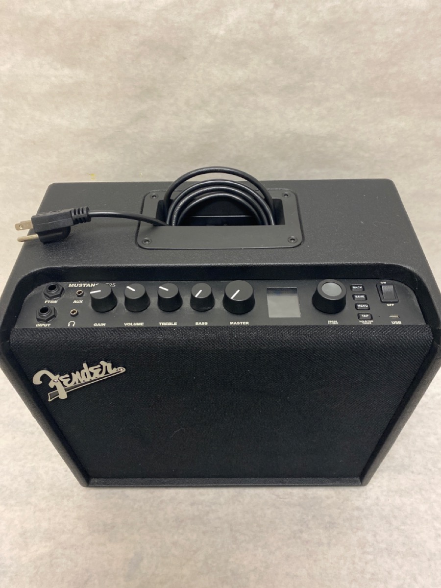 Used Fender Mustang LT25 25W 1x8 Guitar Combo Amp Very Good Buya