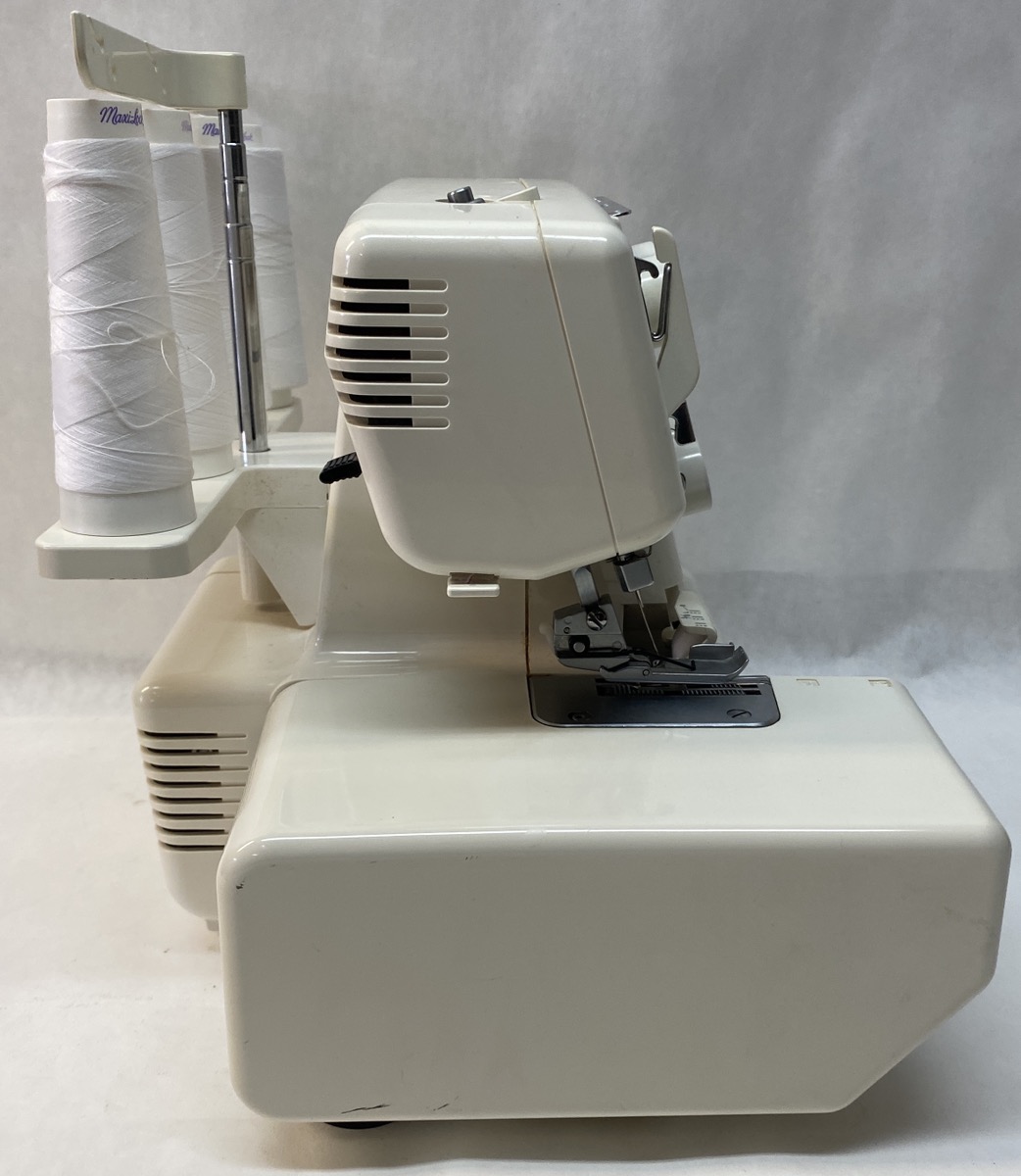 Janome MyLock 204D Differential Feed Serger/Overlocker Sewing Machine