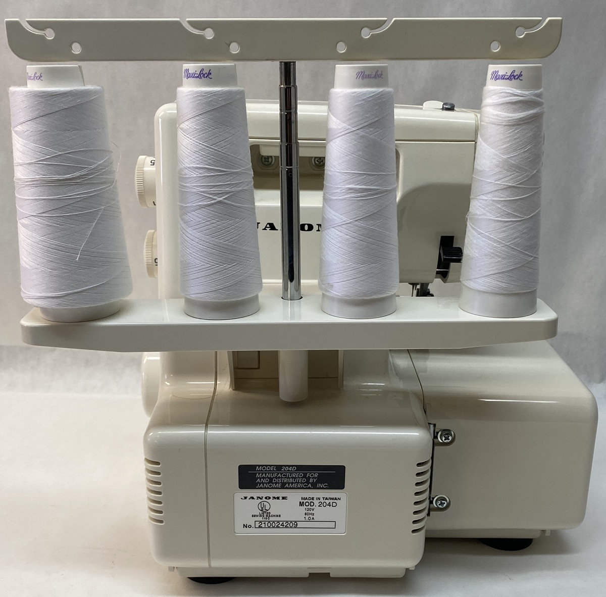 Janome MyLock 204D Differential Feed Serger/Overlocker Sewing Machine