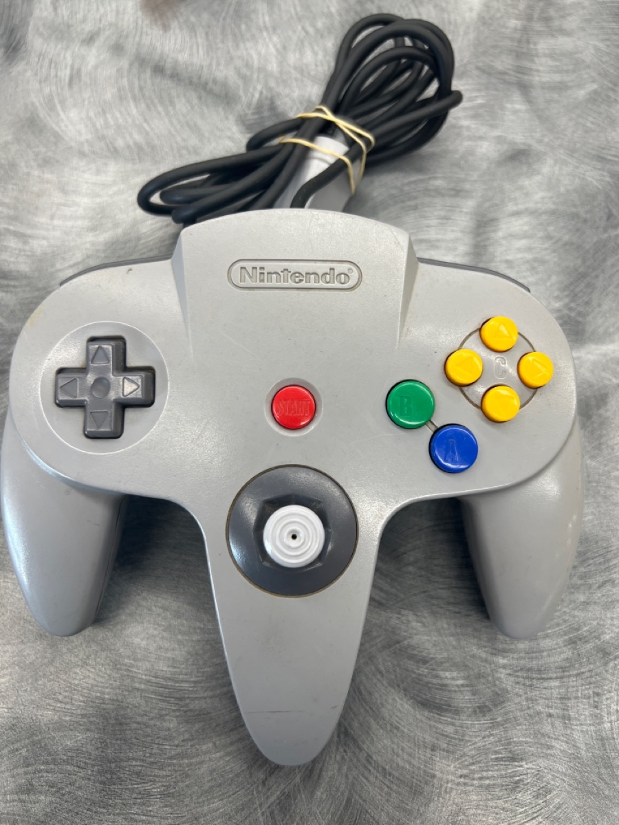 NINTENDO CONTROLLER N64, MODEL:NUS-005, GRAY IN COLOR Good | Axel's ...