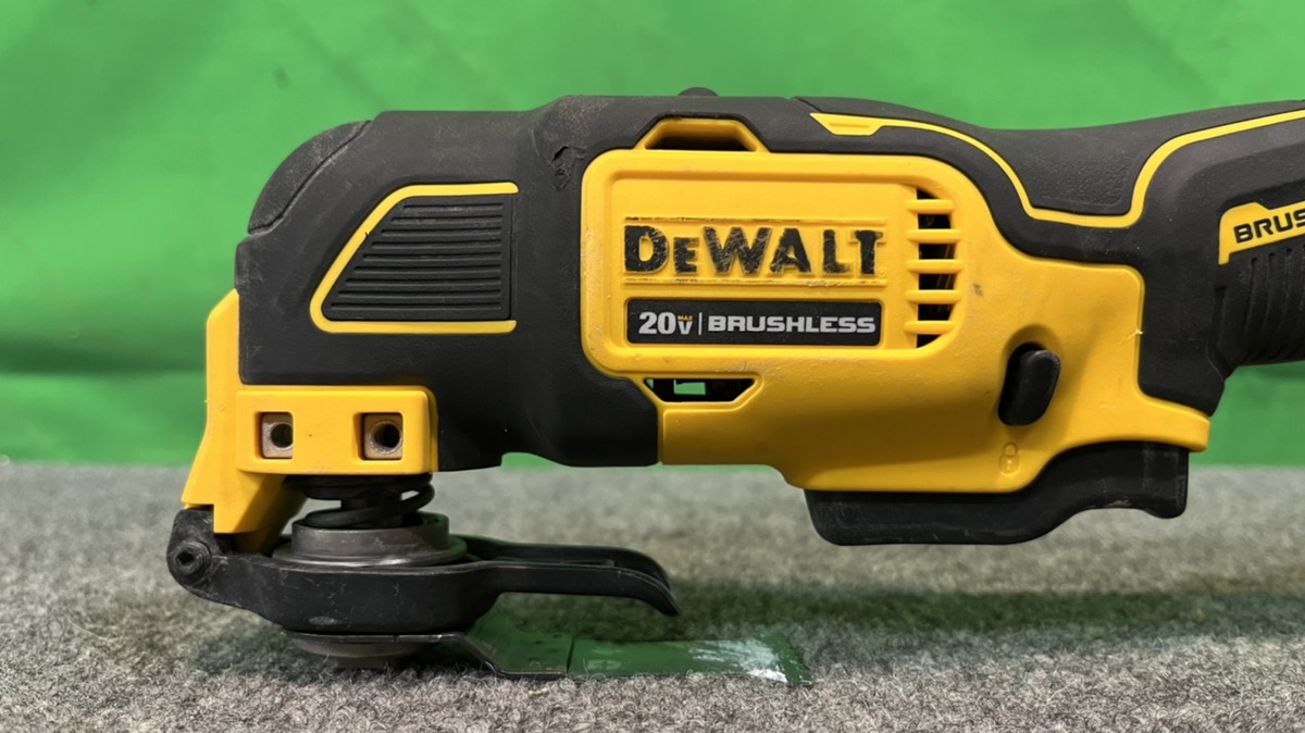 Dewalt DCS354B 20V LiIon Oscillating Multitool Atomic Compact Series