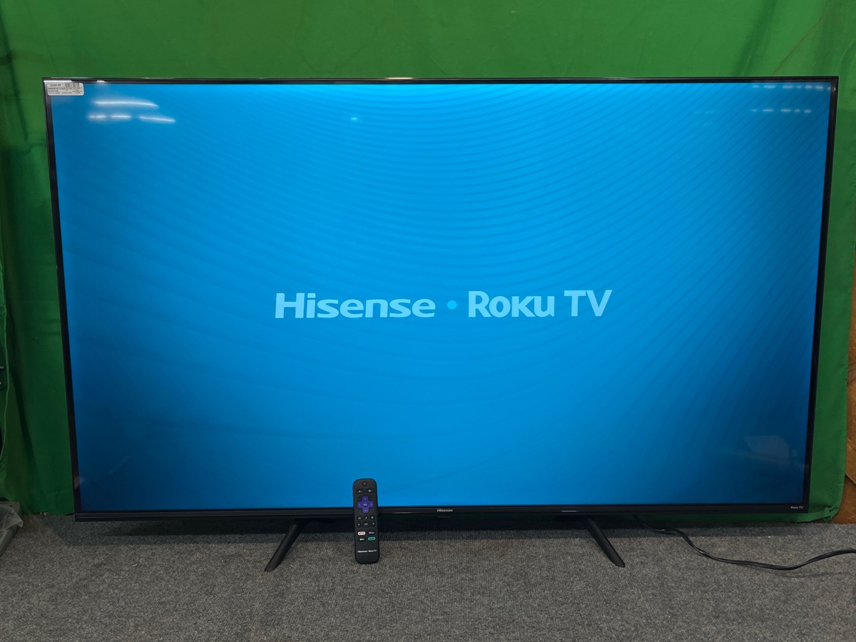 Hisense 58" Class 4K UHD LCD Roku Smart TV HDR R6 Series 58R6E3 Very ...