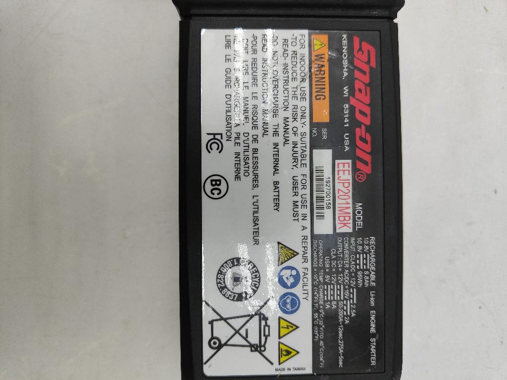 SnapOn Tools EEJP201MBK 12v Lithium Compact Engine Starter Volt Jumper