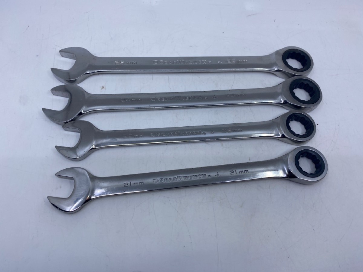 Gearwrench Combination Ratcheting Wrench Set, 4 Pc. Metric Very Good Buya
