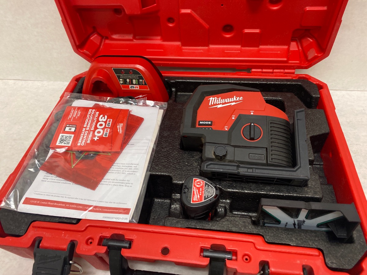 Milwaukee 362220 M12 Green Cross Line & Plumb Points Laser Level, W