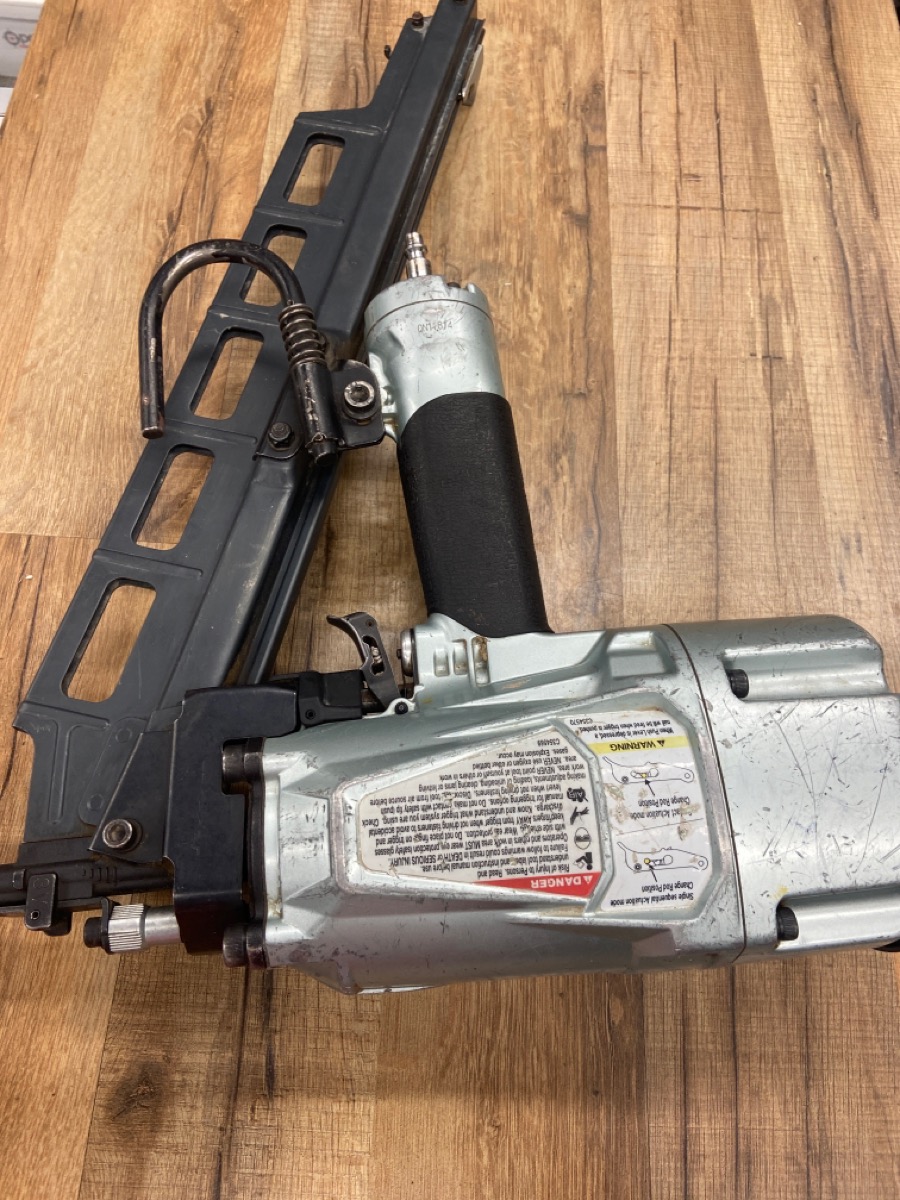 METABO 21° FRAMING NAILER MODEL NR83A5 PNEUMATIC NAIL GUN LIGHT BLUE