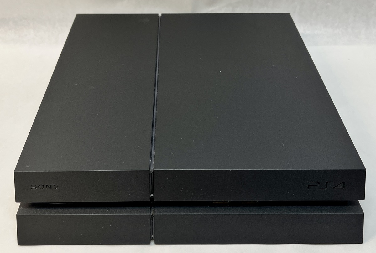 SONY PS4 - SYSTEM - CUH-1215A - 500GB w/Controller Very Good