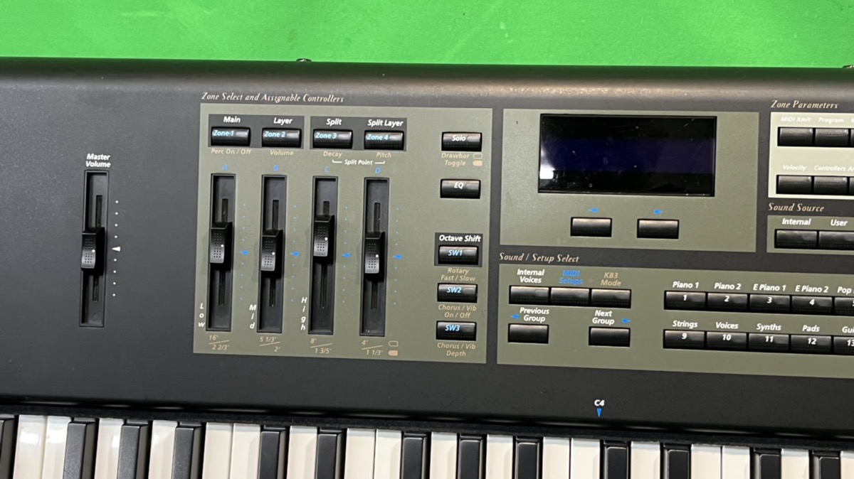 Kurzweil PC2x 88 Weighted Key Performance Controller Keyboard w/ Foot