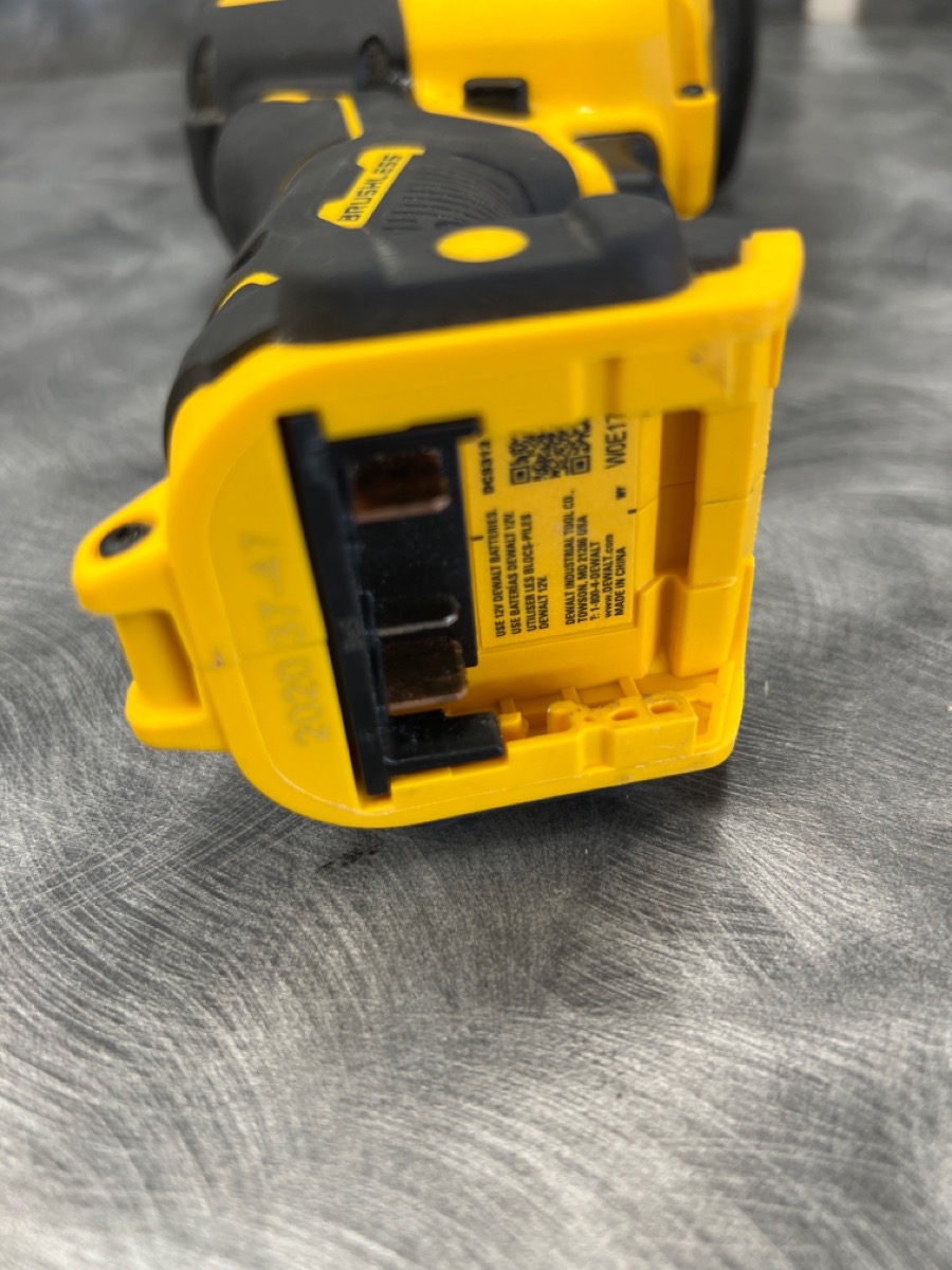 DEWALT COMPACT RECIPROCATING SAW MODELDCS312 *BARE TOOL* Very Good Buya