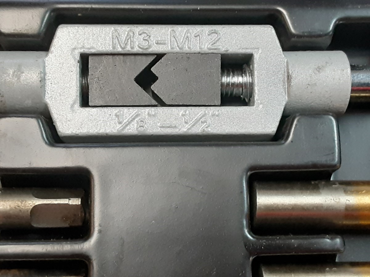 MIBRO Metric Tap Die and Drill Bit Set (25Pieces)1 missing Very Good