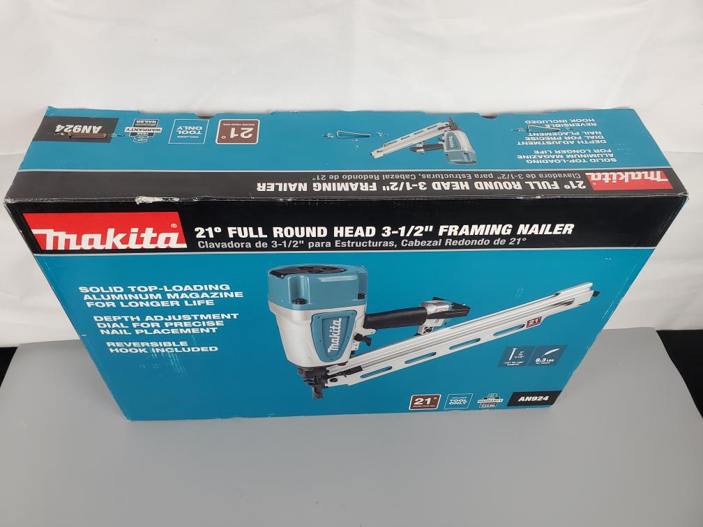 MAKITA AN924 FULL ROUND HEAD 3 1/2" PNUEMATIC FRAMING NAILER Very Good
