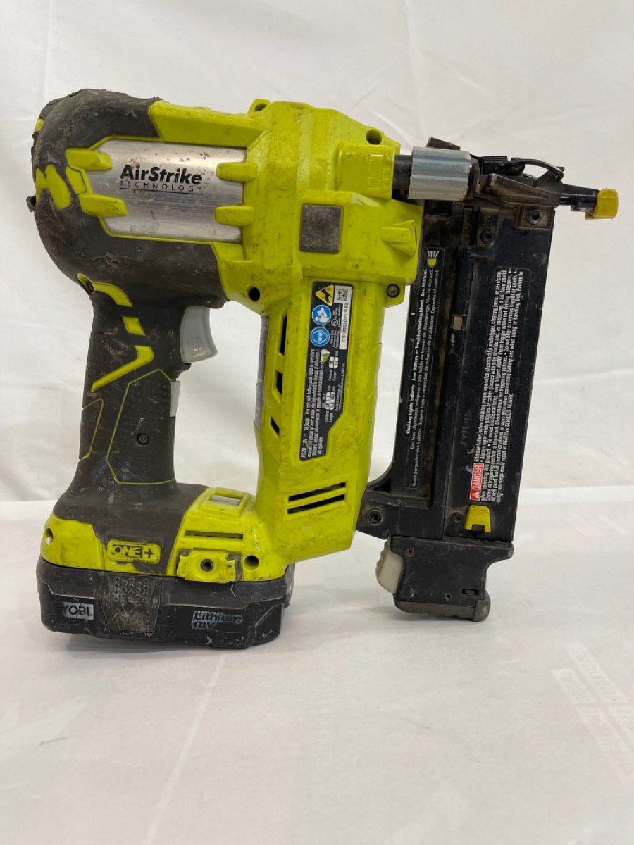 RYOBI P320 18V, 18 GA CORDLESS NAILER w/Battery (re) Very Good | Sharp ...