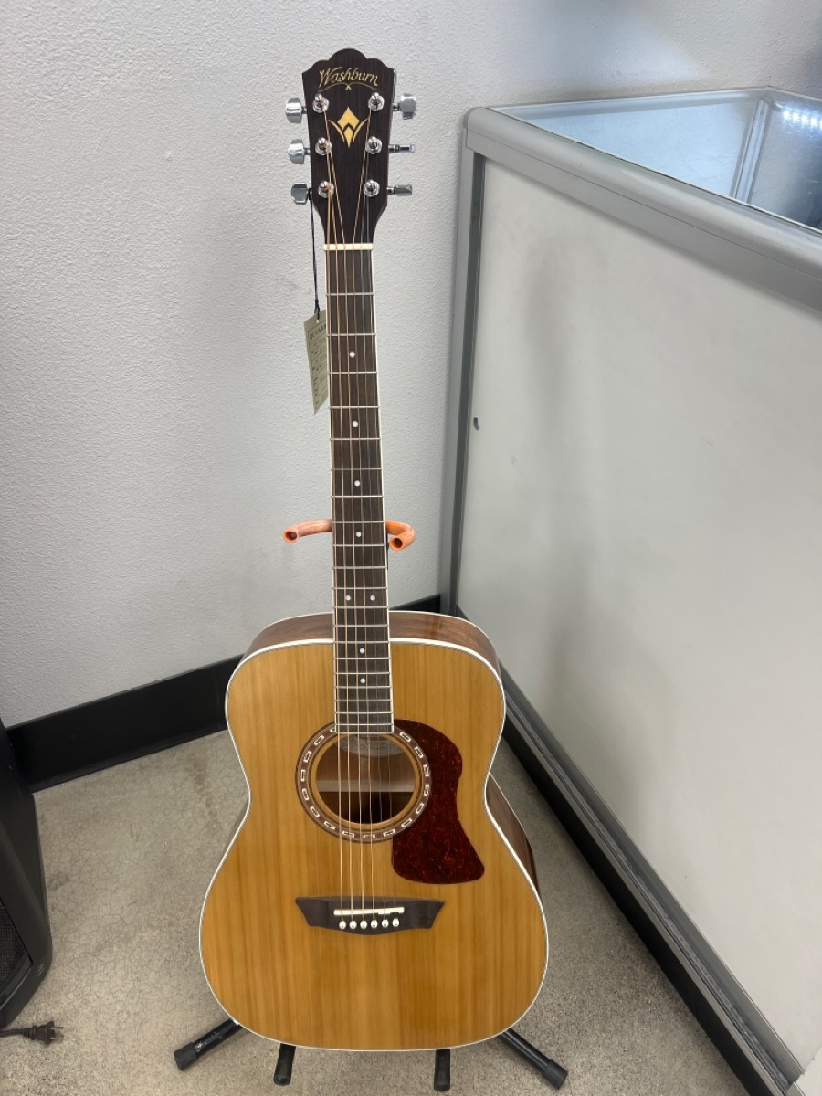 WASHBURN ACOUSTIC FOLK GUITAR *NEW* Very Good Buya