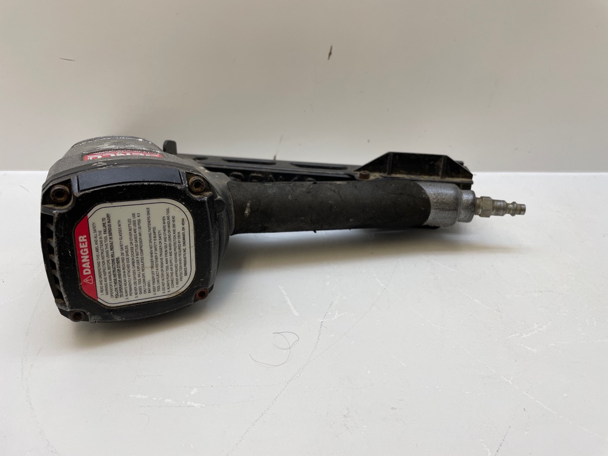 Senco SFN40 15GA Pneumatic Air 120psi Angled Finish Nailer Nail Gun USA Acceptable Buya