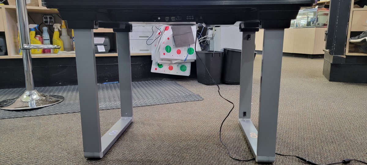 Arcade1up 32" Screen Infinity Game Table in Black Like New Buya