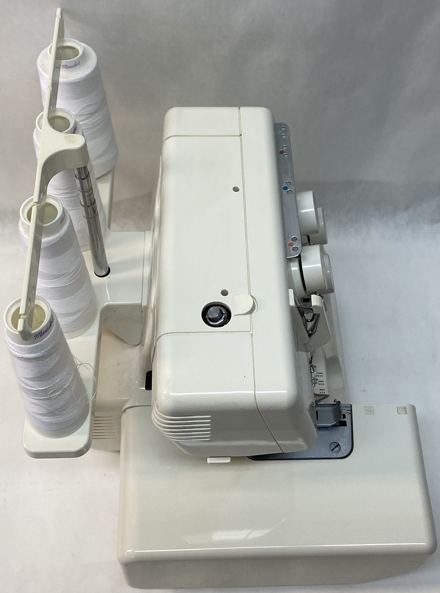 Janome MyLock 204D Differential Feed Serger/Overlocker Sewing Machine