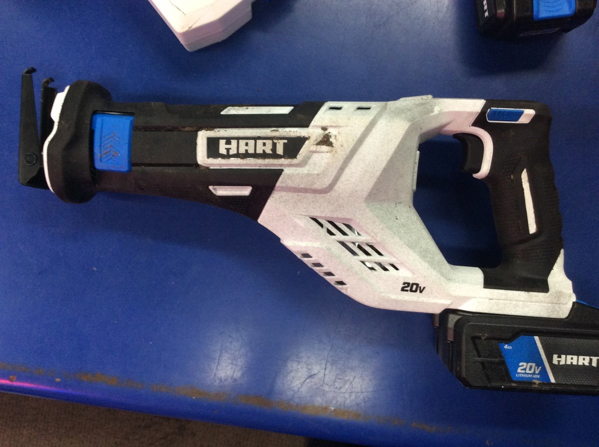 RECIPROCATING SAW HART TOOL MODEL HPRS011, WITH 20V BATTERY Good Buya