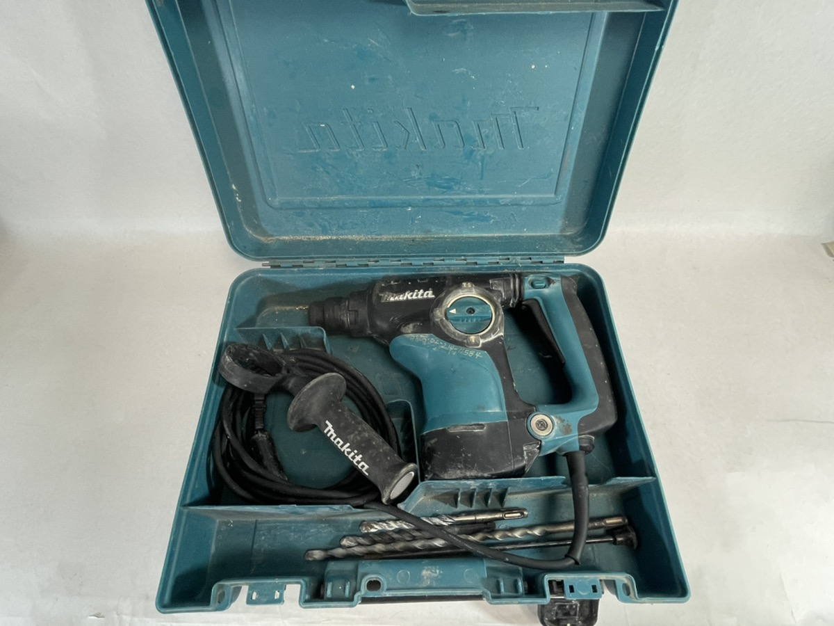 Makita HR2811F 11/8" SDSPLUS Rotary Hammer Acceptable Heartland