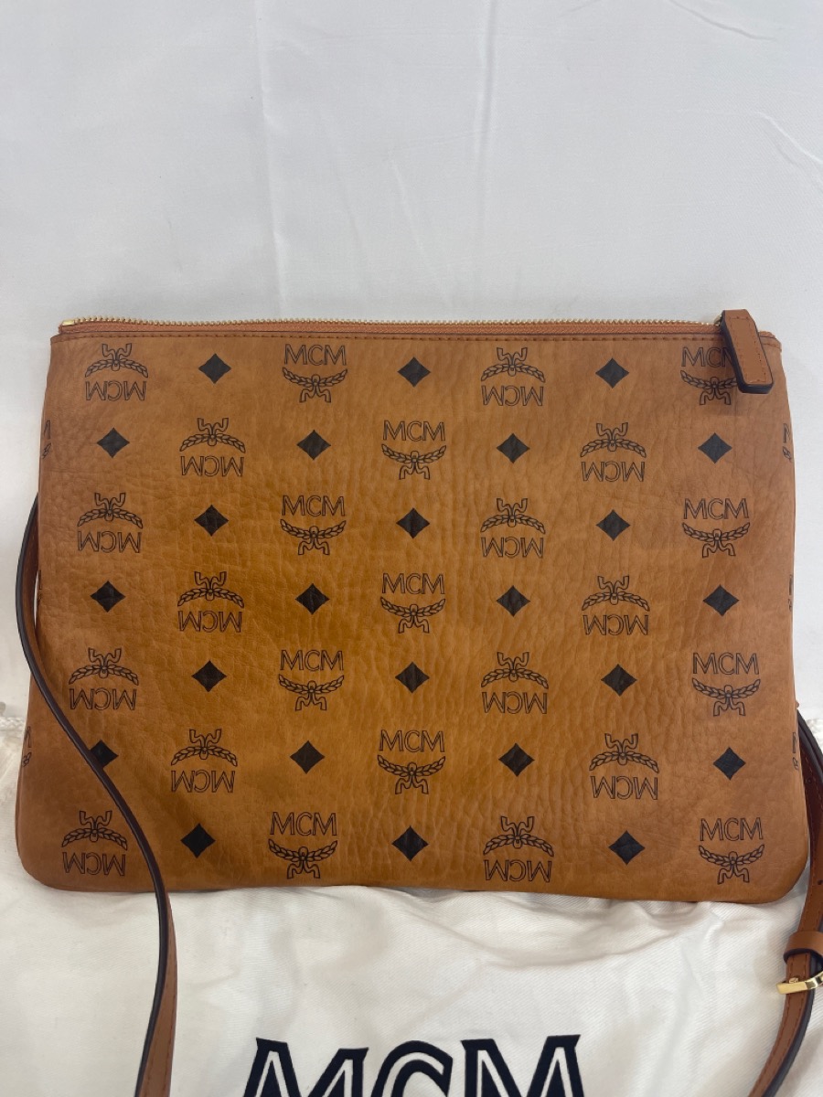 MCM CROSSBODY POUCH IN VISETOS ORIGINAL COGNAC Like New Sharp Assets
