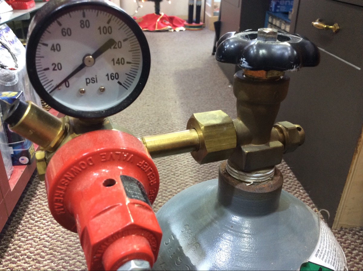 AIRGAS NITROGEN TANK Very Good Buya