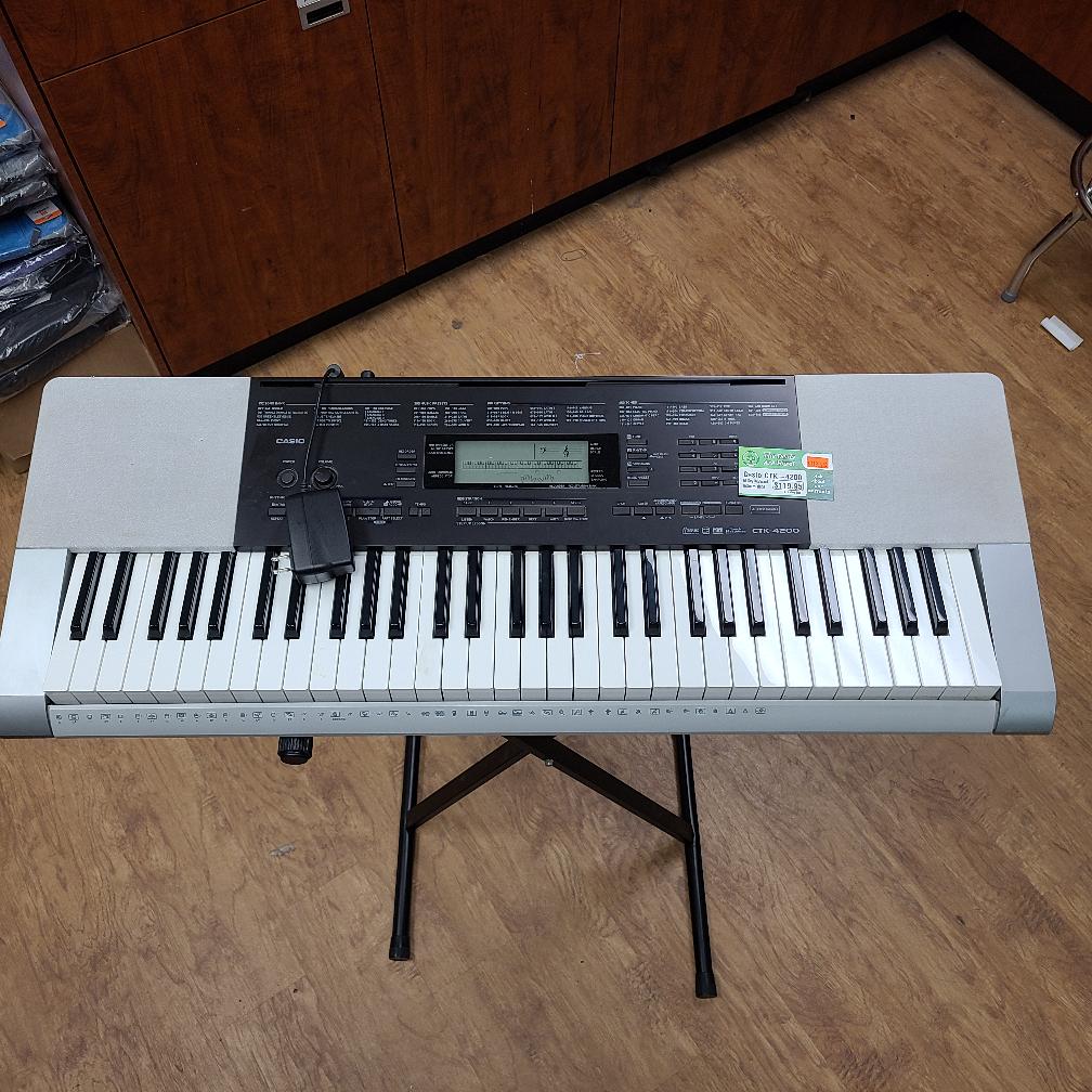 CASIO CTK4200 KEYBOARD W/STAND Good Evergreen Traders Fredericton