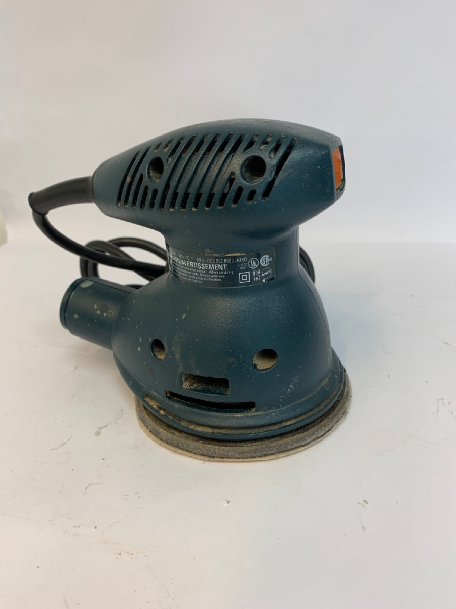 BLACK & DECKER RO100 ORBIT SANDER Good Buya