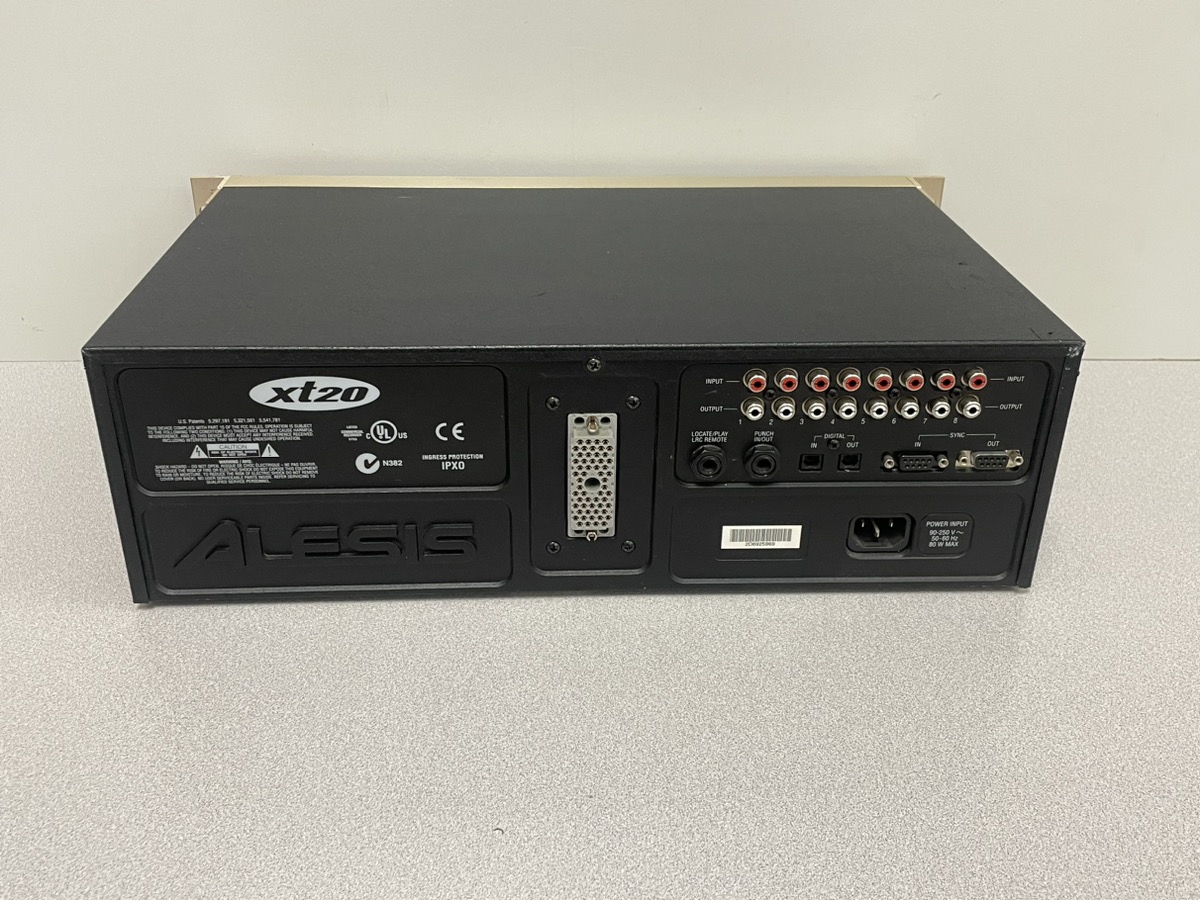 Alesis ADAT XT20 Type II 20Bit 8Track Digital For parts or not