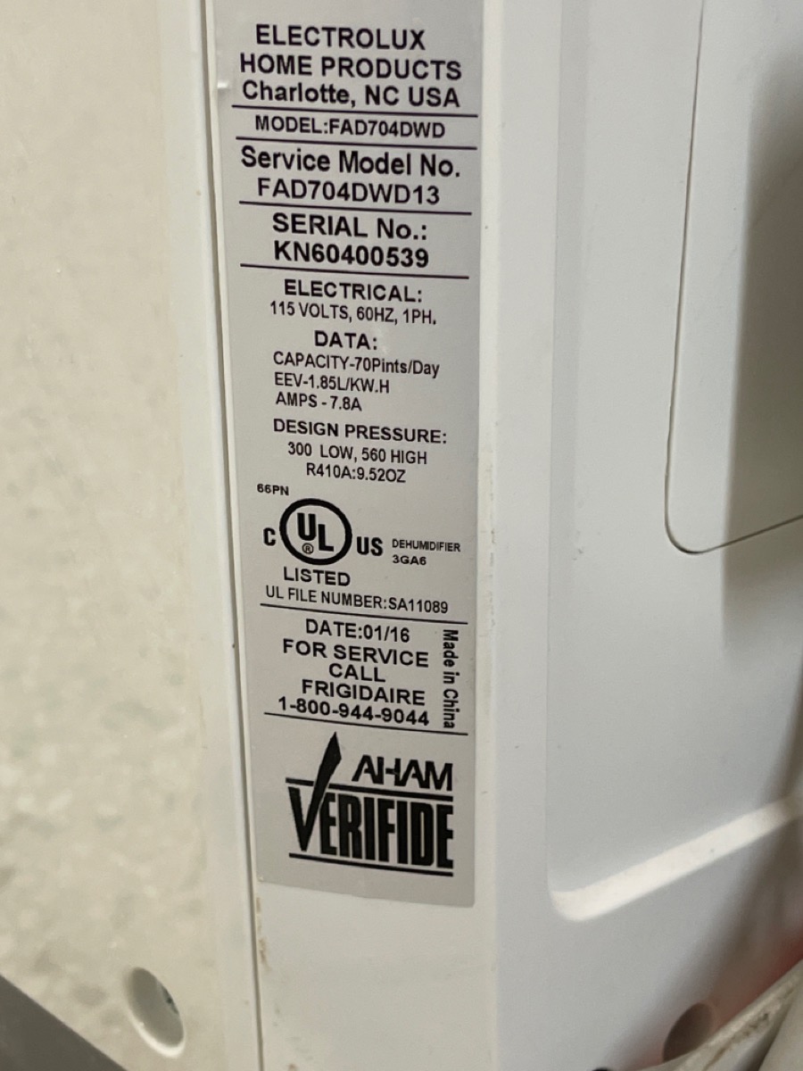 FRIGIDAIRE FAD704DWD13 70 PINT CAPACITY DEHUMIDIFIER Good Buya