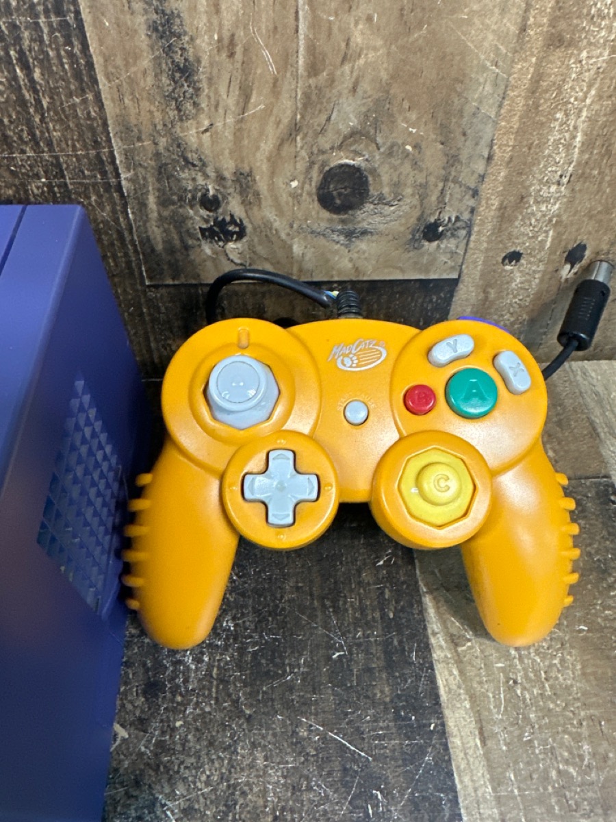 NINTENDO GAMECUBE INDIGO WITH ALL CORDS AND AFTERMARKET CONTROLLER *TESTED* Good Buya