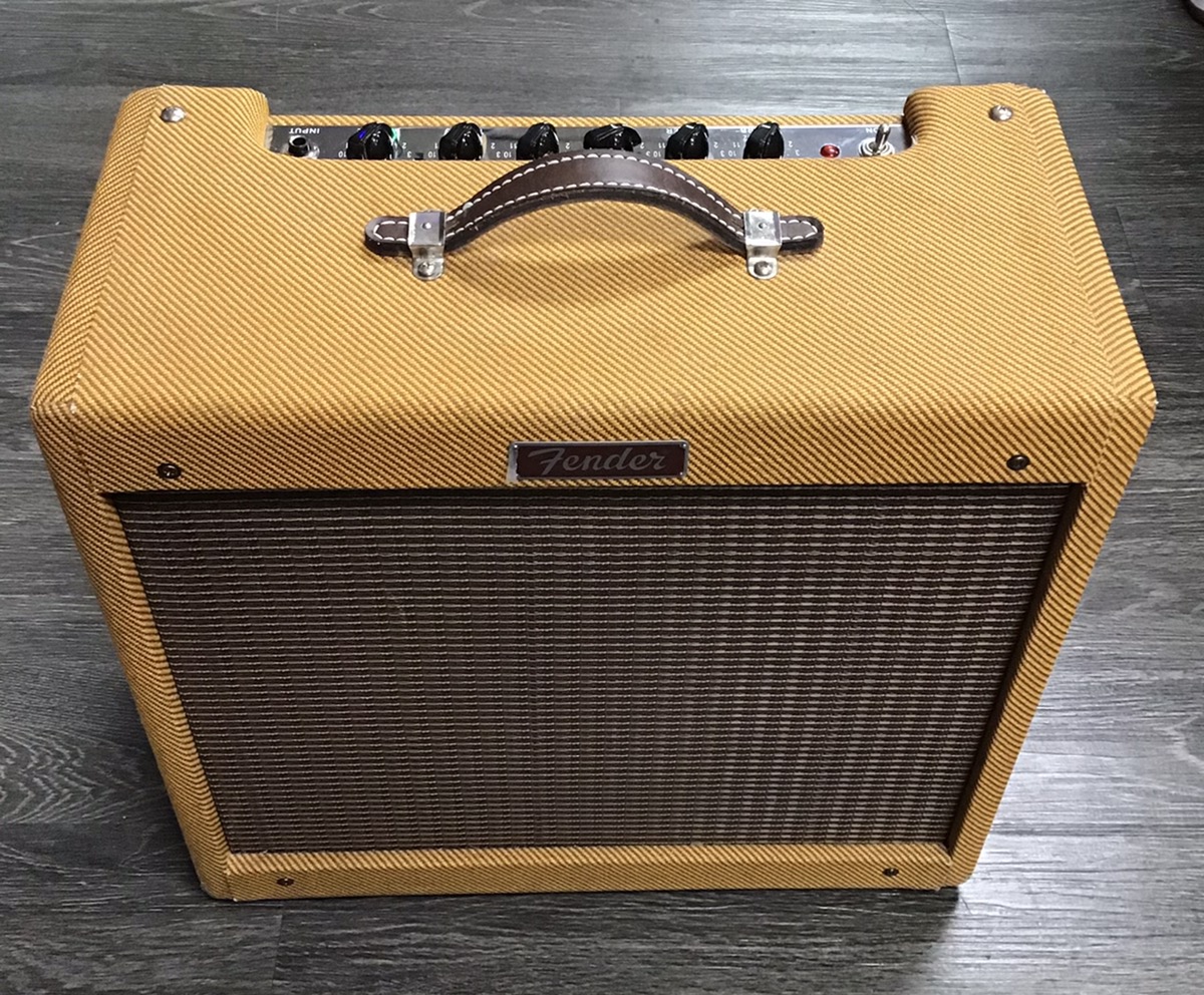 FENDER BLUES JUNIOR LACQUERED TWEED 15 WATT 12" JENSEN SPEAKER, REAMP
