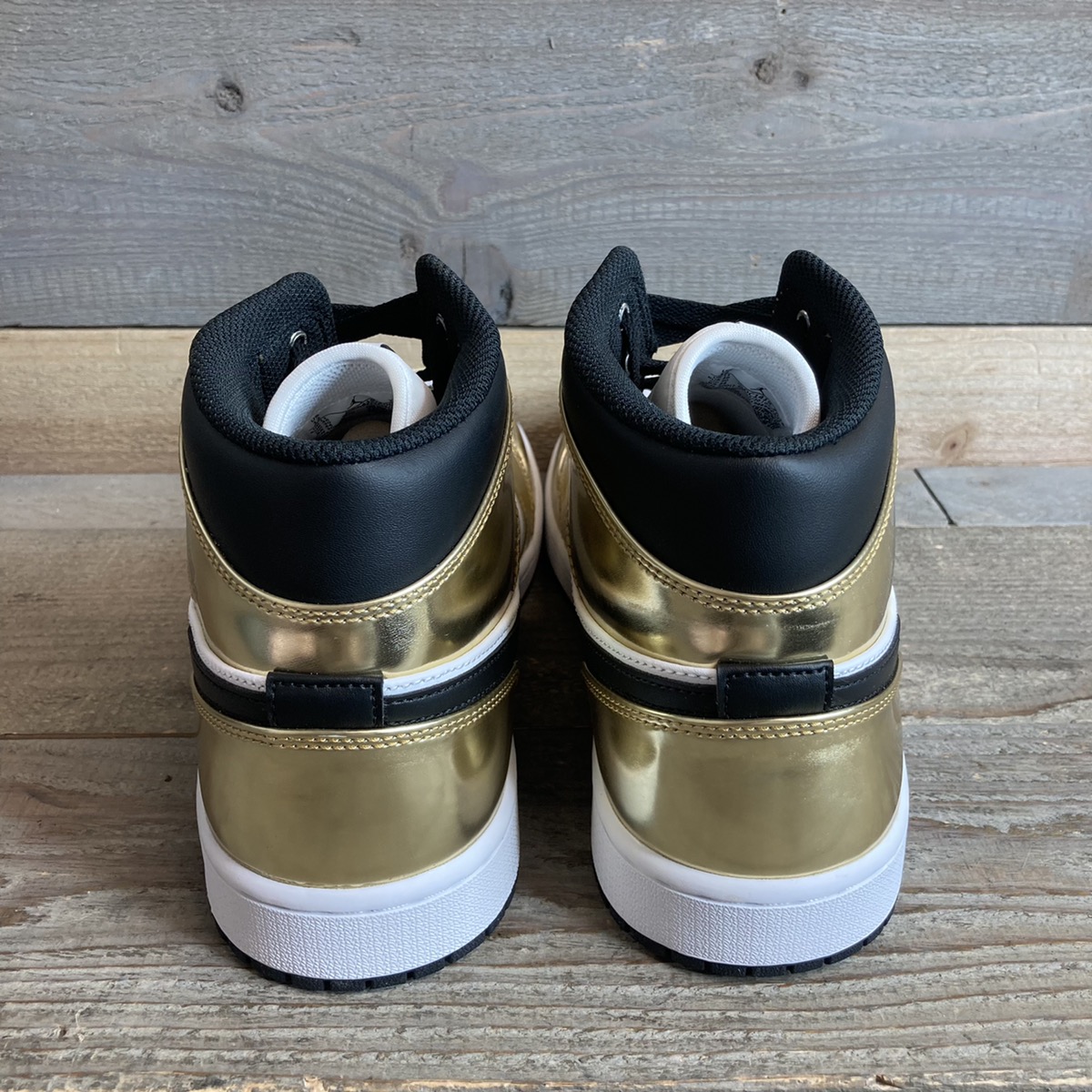 aj1 mid se gold