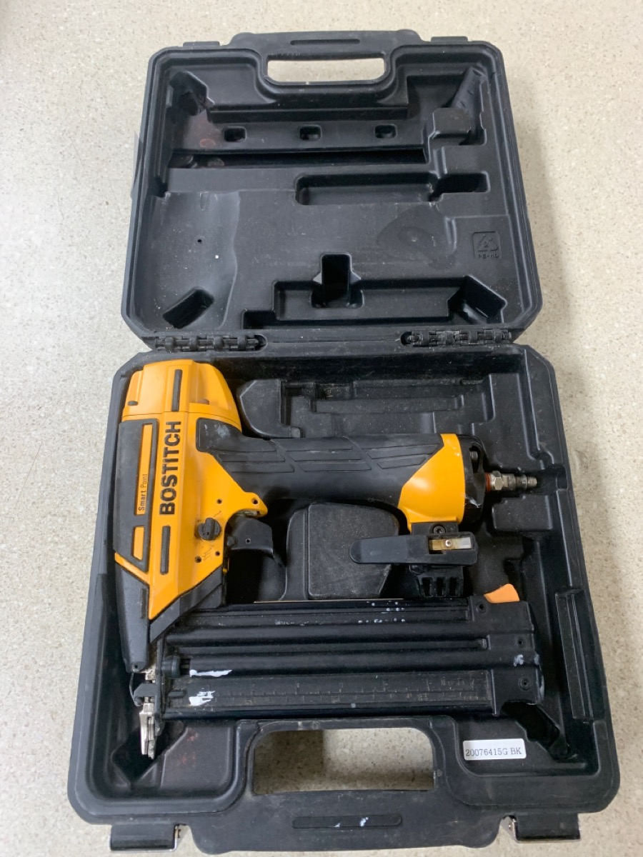 BOSTITCH BTFP12233 SMART POINT 18GA NAIL GUN BRAD NAILER Good Buya