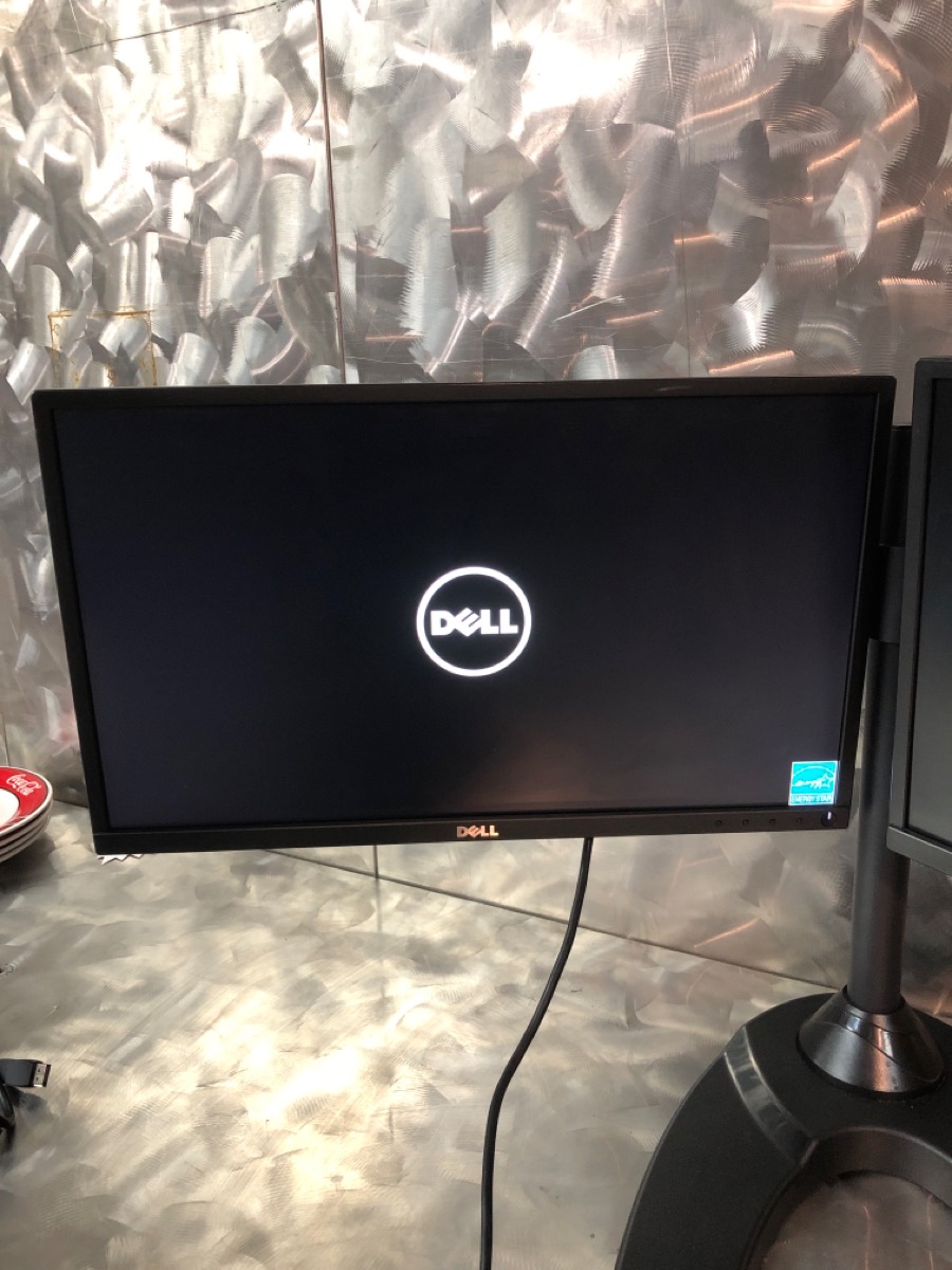 DELL P2217HDUAL MONITORS WITH STAND & CORDS Like New Buya