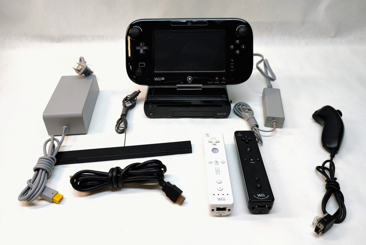 Nintendo Wii U WUP101 Console With 2 Wii Remotes *Read Description