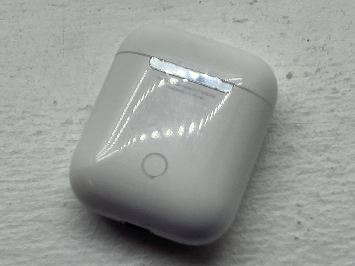 Apple A1602 A2031 A2032 MV7N2AM 2nd Gen Airpods Wireless Charging Case