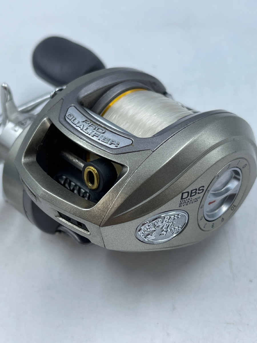 Bass Pro Shop Qualifier Baitcast Reel PQX10HD Right Hand Retrieve OMT